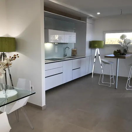 Luxury - Oasis Tucan ***** *