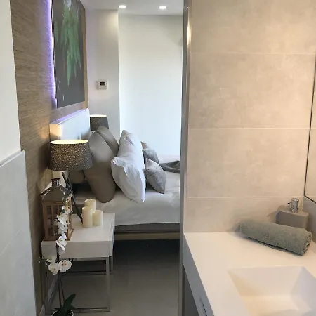 Luxury - Oasis Tucan ***** فيلة أذيخي
